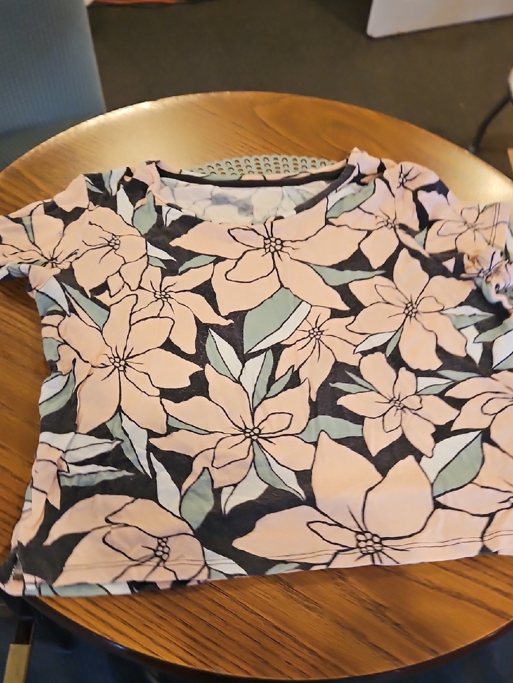 Aeropostale Floral Short Sleeve Tee in Pink, Black & Mint